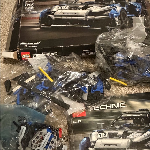 LEGO Technic McLaren Senna GTR 42123 Build Set - Picture 3 of 8